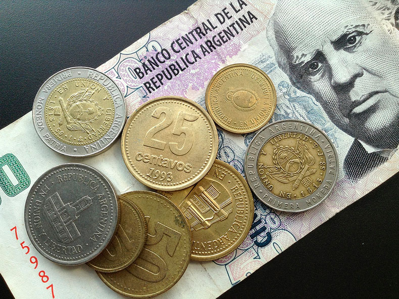 Directamente Lleno Mutilar Moneda de Argentina | Pagar con tarjeta en Argentina