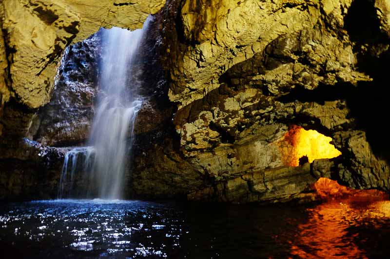 Smoo Cave, Escocia