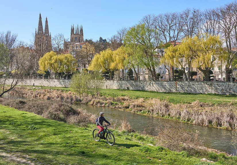 Rutas y claves para hacer el Camino de Santiago en bicicleta